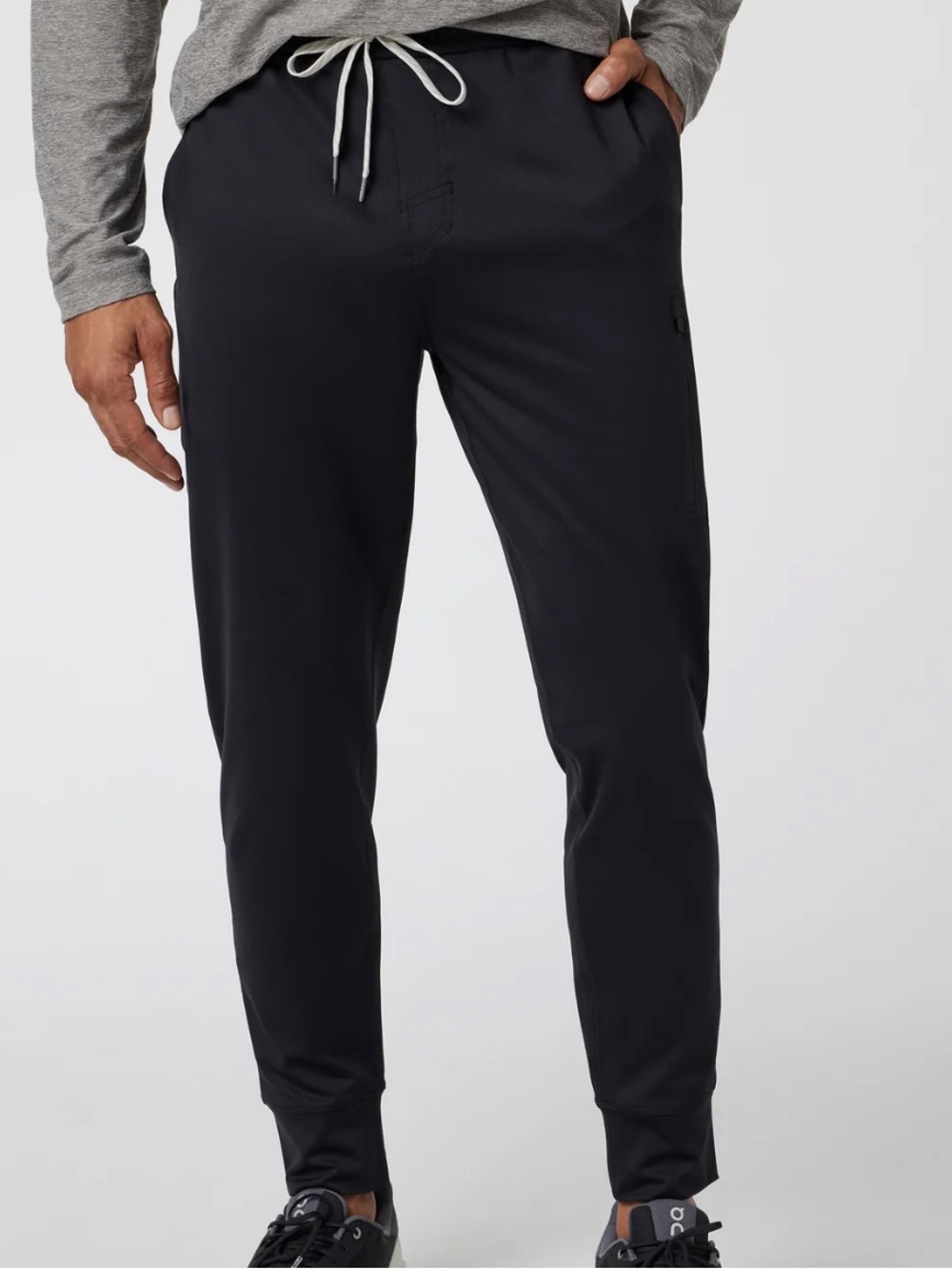 Vuori Sunday joggers